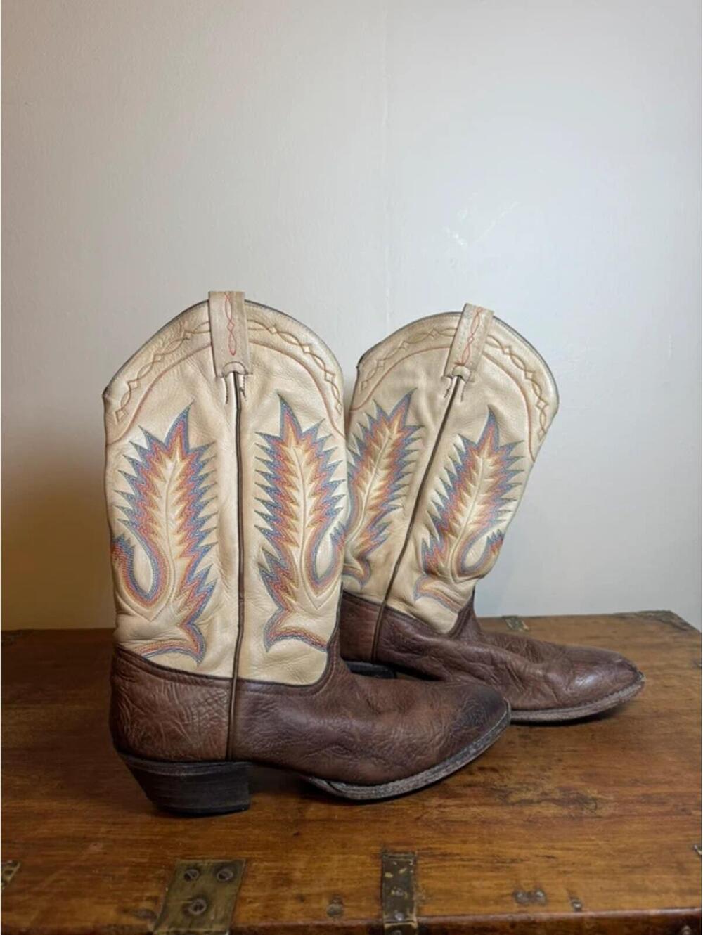Vintage Tony Lama cowboy boots